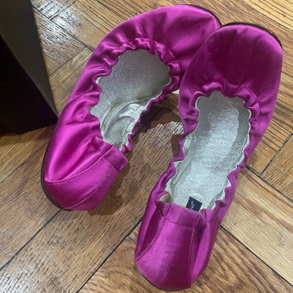 Dolce & Gabbana EUC Satin Pink Ballet Flats Fuchsia EU7 - Picture 5 of 10